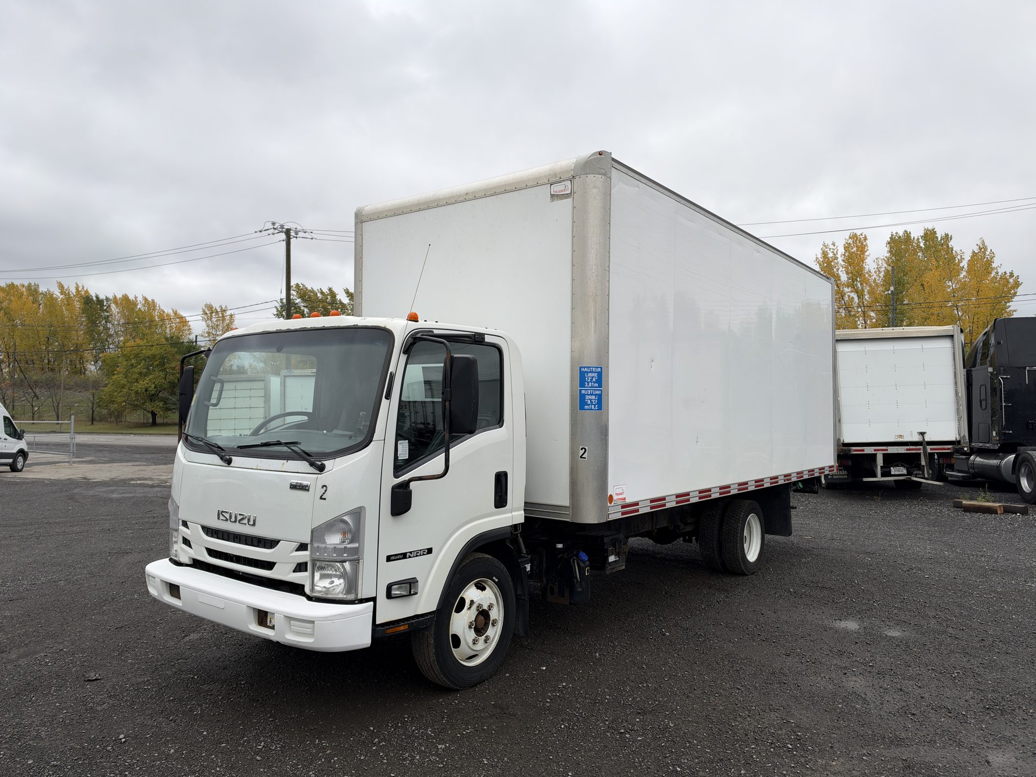 2020 Isuzu NRR Avec rampe 1 sur 11